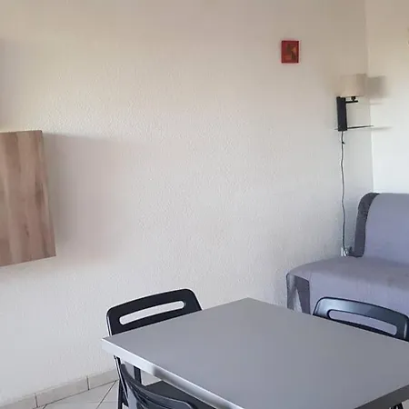 Coquet 1 Avec Parking Bord De